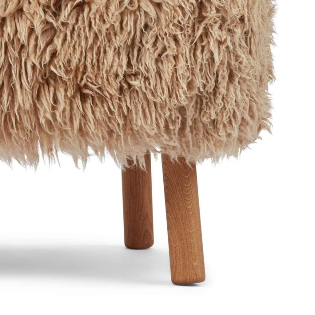 Long-Wool Sheepskin Lounge Chair in Honey - Solid Oak Legs