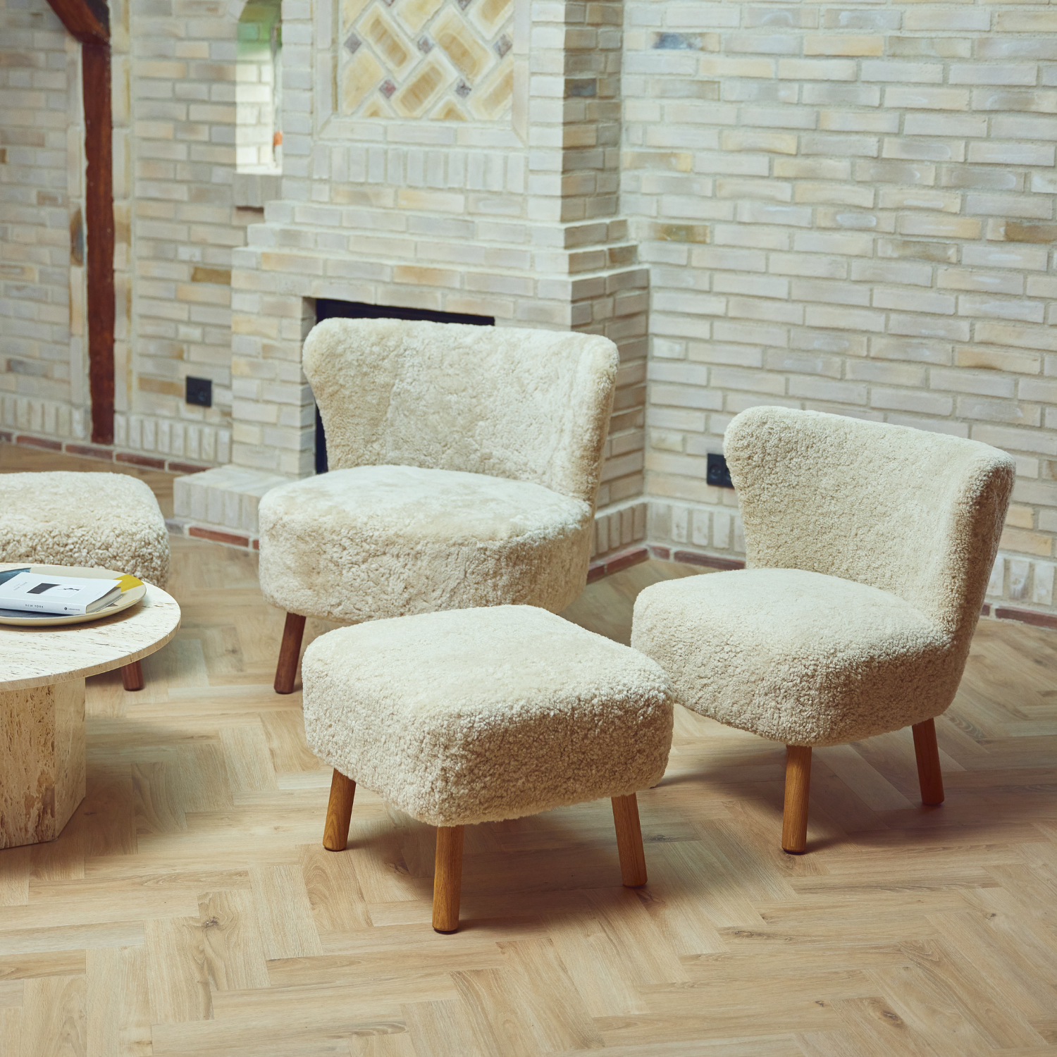 Wool Sheepskin Lounge Chair in Pearl - Solid Oak Legs